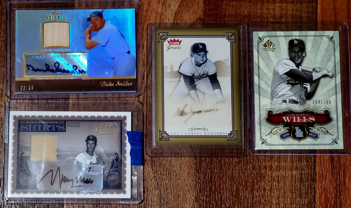 _AlleyAwesome's tweet image. I like cards.
I really like Dodgers cards.
Been real preoccupied lately. 
Needed case card time. 
Ever just open that case, or that box,not that you forget about em....but you just stare...like oh yeahh?..
Oh yeah &amp;amp; that one!
Dig out that pc stock &amp;amp; appreciate 💙⚾️💙 #GetUnbusy
