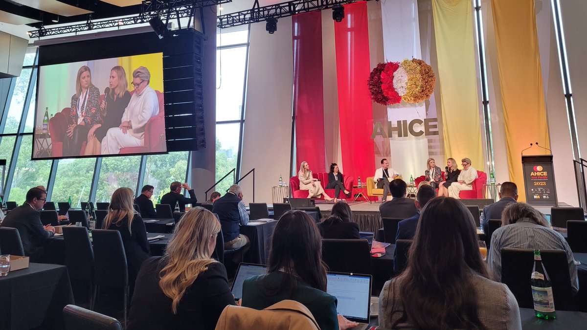 South Australian Tourism Commission tweet media