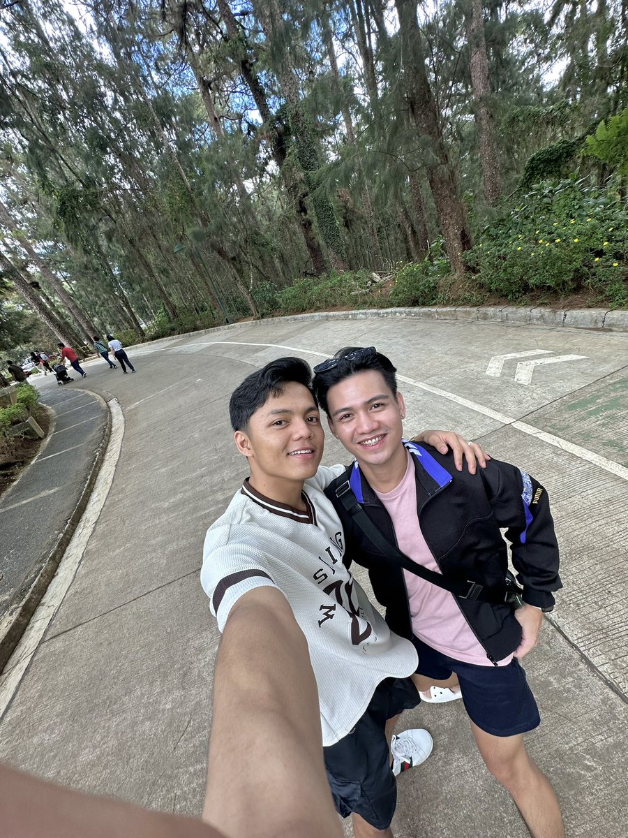 marcomako_14's tweet photo. 0.5 in Baguio w/ baby ✨❤️ https://t.co/78c1AOfYs5