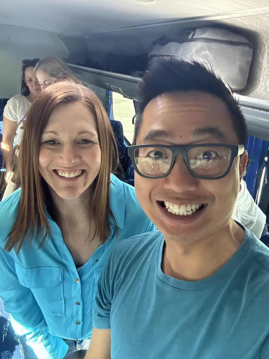 Accidental matchy matchy with <a href="/LizCrowe2/">Dr Liz Crowe (she/her)</a>!  #elc23syd