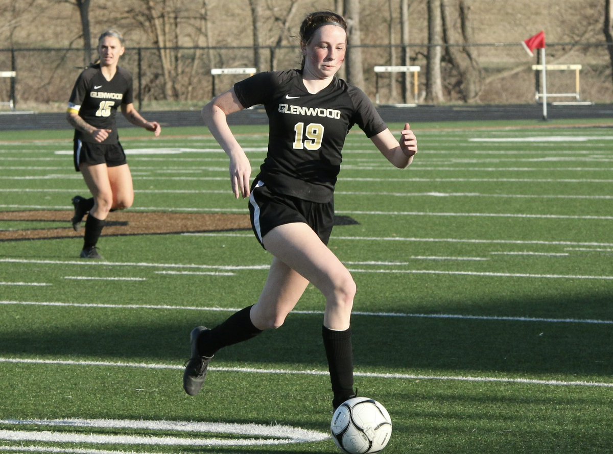 🤩🤩🤩GAME CAPTAIN🤩🤩🤩
This week our team voted AUDREY NIEMAN as our game captain for stepping up &amp; filling a spot that our team needed to succeed. Audrey is an awesome defender &amp; GK for our team, and she plays wherever the team needs her! Thx for your leadership, Audrey!