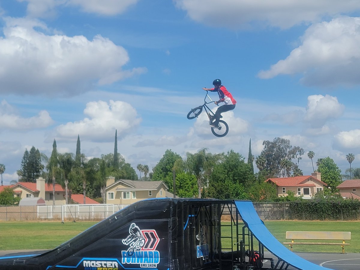 jcae2008's tweet photo. Today we had  @ForwardBMXShow perform for our students. Such a fun experience for them all!! My students enjoyed watching them jump over us ladies.
Grateful for our PTA! https://t.co/Ik8XCDST6l