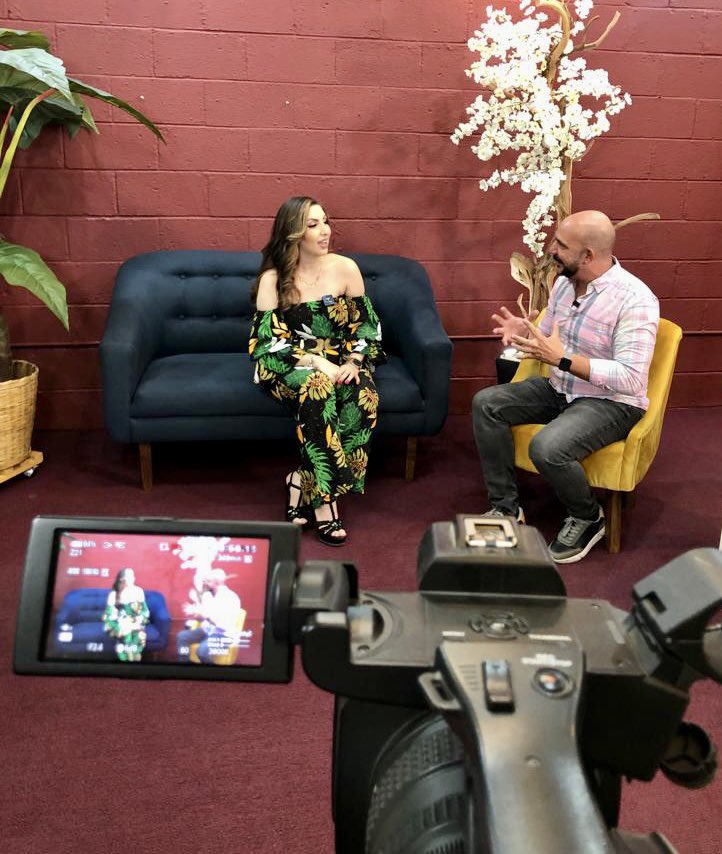 augustocarriles's tweet photo. Entrevista !!! Azucena la de Jalisco https://t.co/mFOYzxMaEl