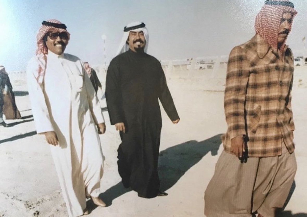 يصادف تاريخ 4-5-2011 ذكرى وفاة اغلى من فقدنا .. المغفور له بإذن الله تعالى الشيخ خالد الاحمد الجابر الصباح

يارب وإن كنّا مقصّرين في الدعاء له فأنت الكريم الذي لاتنسى يارب هب له نعيمًا ورضوانًا وسرورًا اللهم إنه في غربه وفي وحشه وانت يا الله أهل للكرم فأكرمه بروضه مِن الجَنه