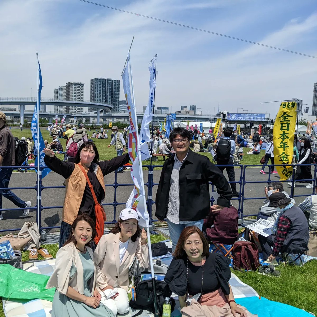 yukorikkenma's tweet photo. 立憲民主党地方議員有志の皆さん、お疲れさまでした！
#2023憲法大集会 https://t.co/Rln3uO8hif