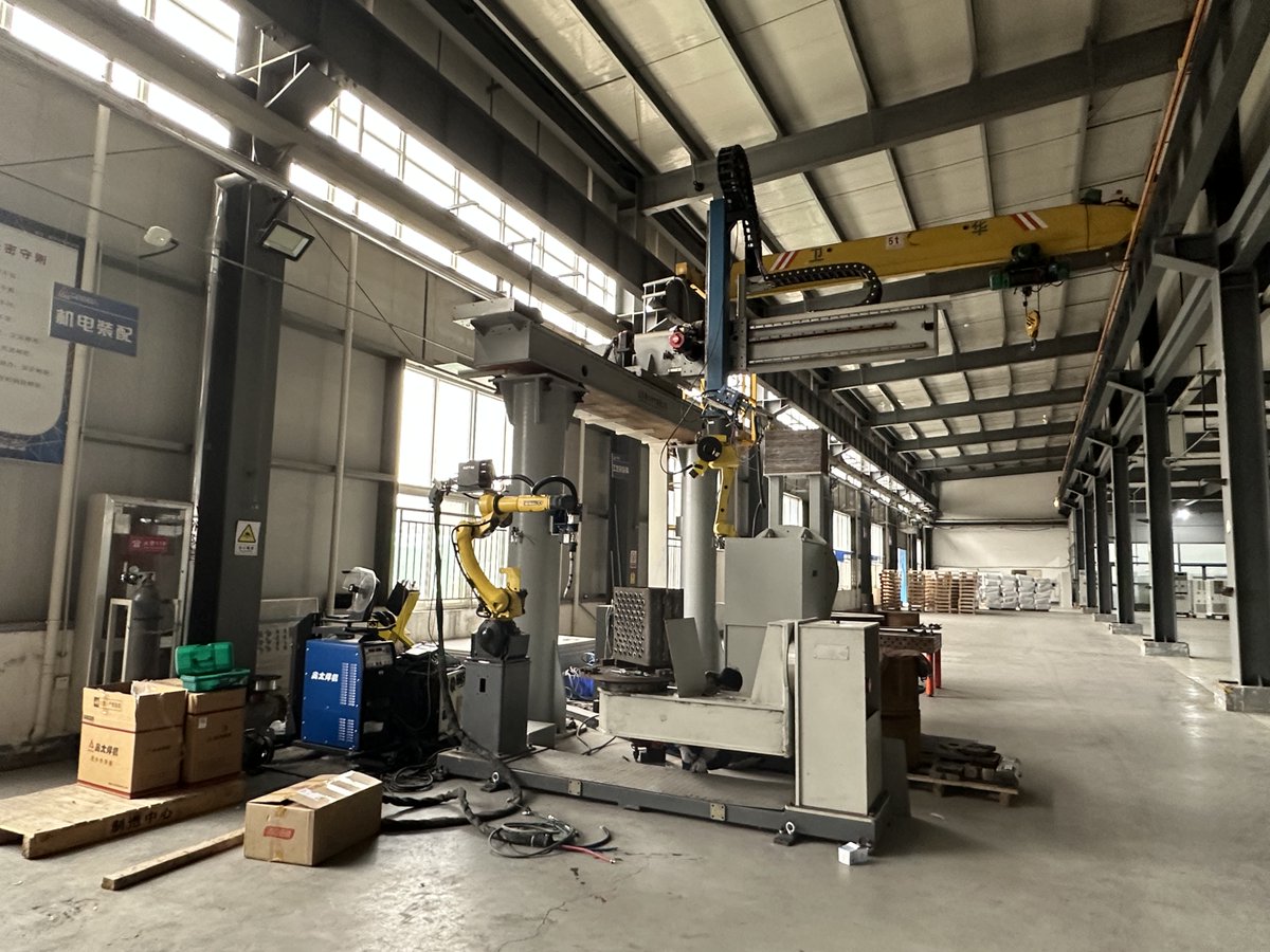 AltairWelding's tweet image. Aotai robotic welding solution! Industrial robots!
#roboticwelding #industrialrobot #robotwelding #robot #aotaiwelding #welding