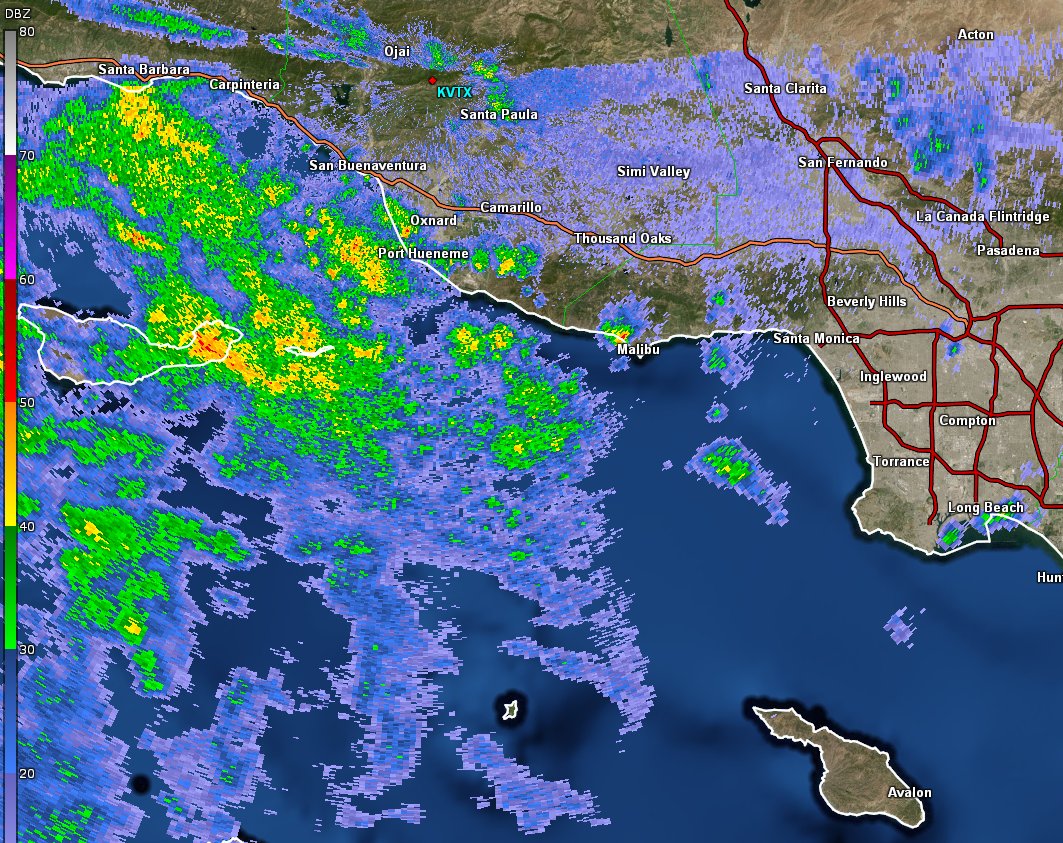 NWSLosAngeles's tweet image. Showers have progressed onshore and we are starting to see new development over the Ventura County Coast, along with a few stray showers near Long Beach. Showers will continue to spread east overnight. #socal #radarupdate #CArain