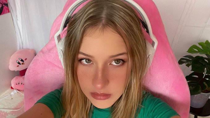 Do you have a moment to talk about our lord and savior? https://t.co/wZKHJp4eFn