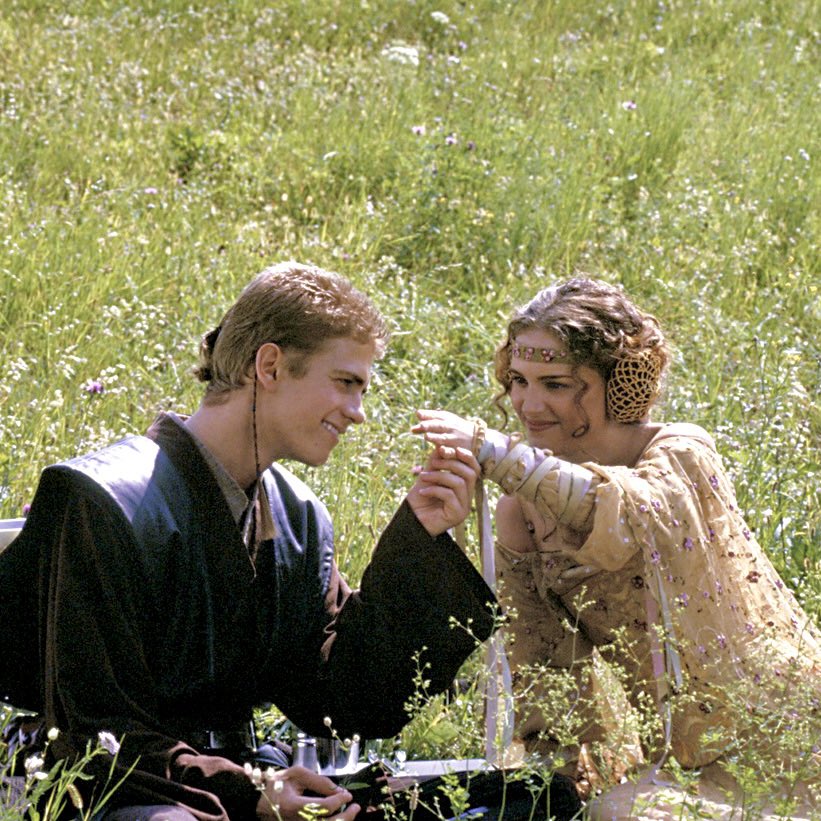 anakinscastles's tweet photo. happy may the 4th to my two favorite characters in star wars https://t.co/EldUhB6ySZ