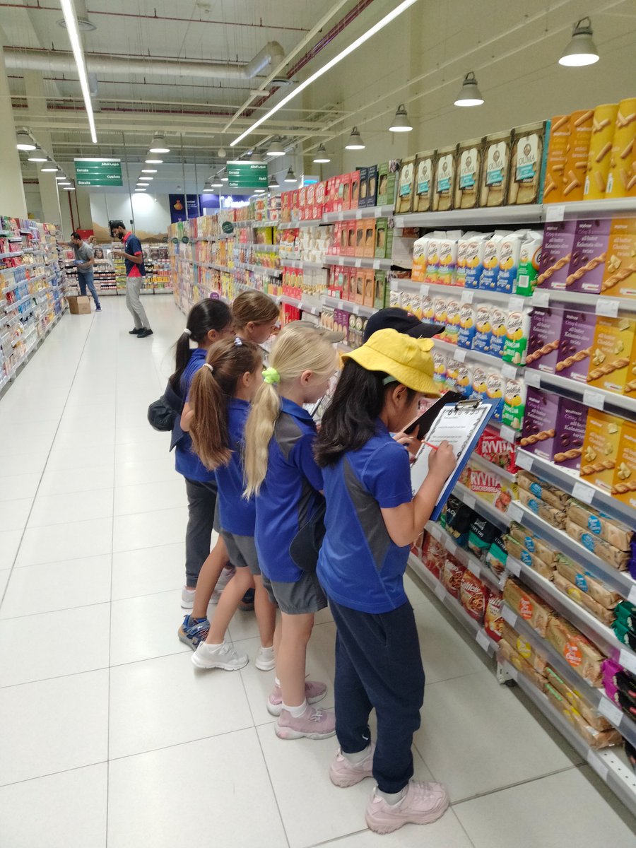 DBS_Year3's tweet photo. 3S had their maths lesson in Spinneys today! They got a real life experience of the topic of measure by looking at mass, volume and capacity @DubaiBritishEH #ProudlyTaaleem #BeginsatDBSEH https://t.co/SqMUiIf40w