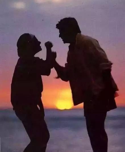 Veerkizaara's tweet image. Friendship is not a big things it's a million little things ❤

Love you jaan @iamsrk 🥺❤️

#Dunki #JawanUpdate #ShahRukhKhan𓀠 #SRK𓃵 #Jawan2ndJune