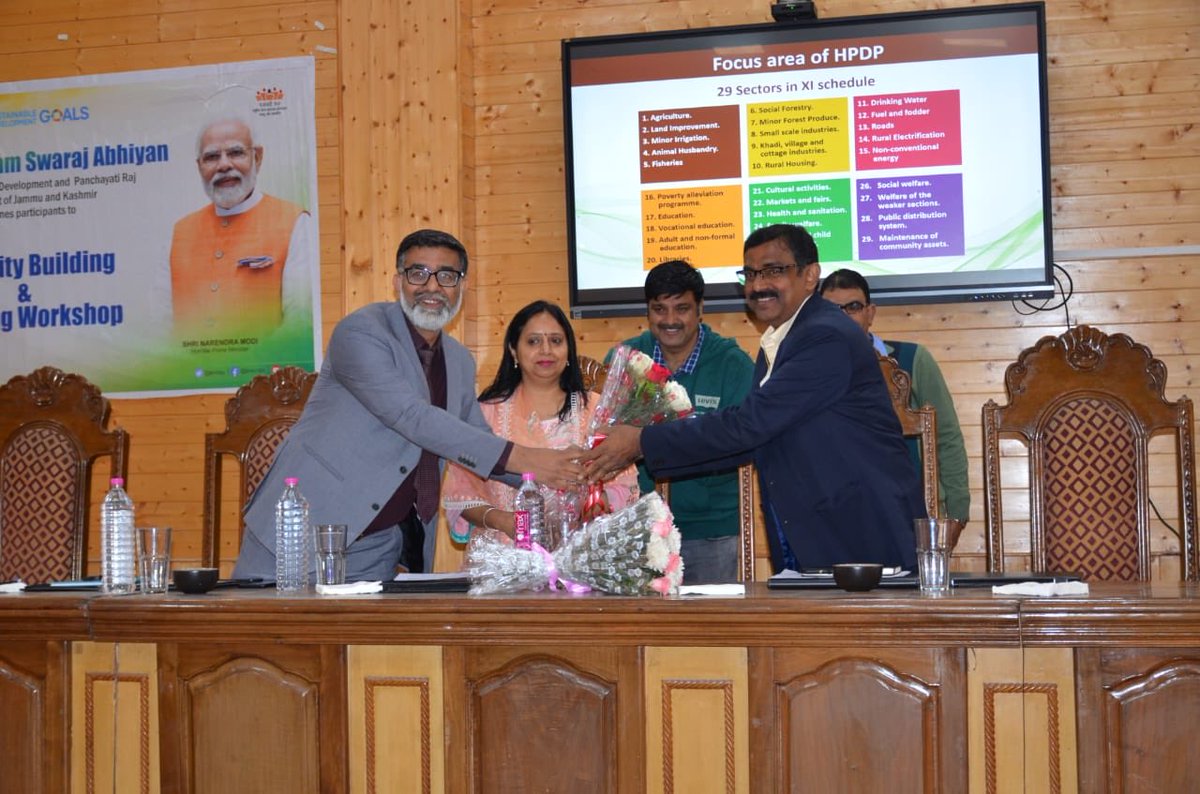 jkrddpr's tweet photo. #Com_Secy emphasised the importance of the #GPDP formulation & participation of #linedepartments in #GramSabhas. She also underscored the need for organising trainings for #ChiefPlanningOfficers. She lauded the efforts of several #PrabariOfficers in formulating excellent GPDPs. https://t.co/pWeZuaAMVk