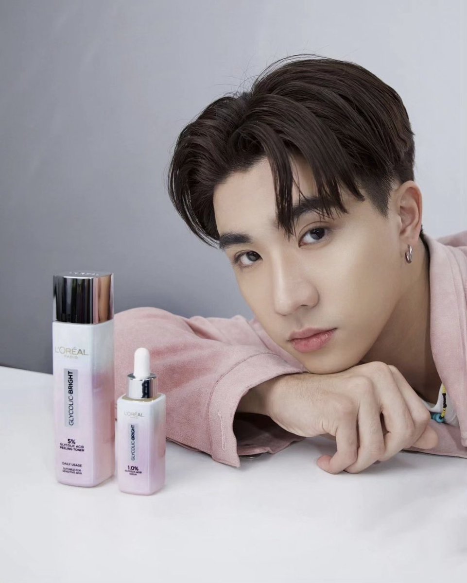 PT_20032001's tweet image. Handsome boy 🔥🔥😍😍

Instagram: instagram.com/p/Crzz2qPLjxu/…

#KDPPE #PerthTanapon
#GlycoBrightxPerth
#LOrealParisTH
#GlowingDuo
Igs. Perthppe