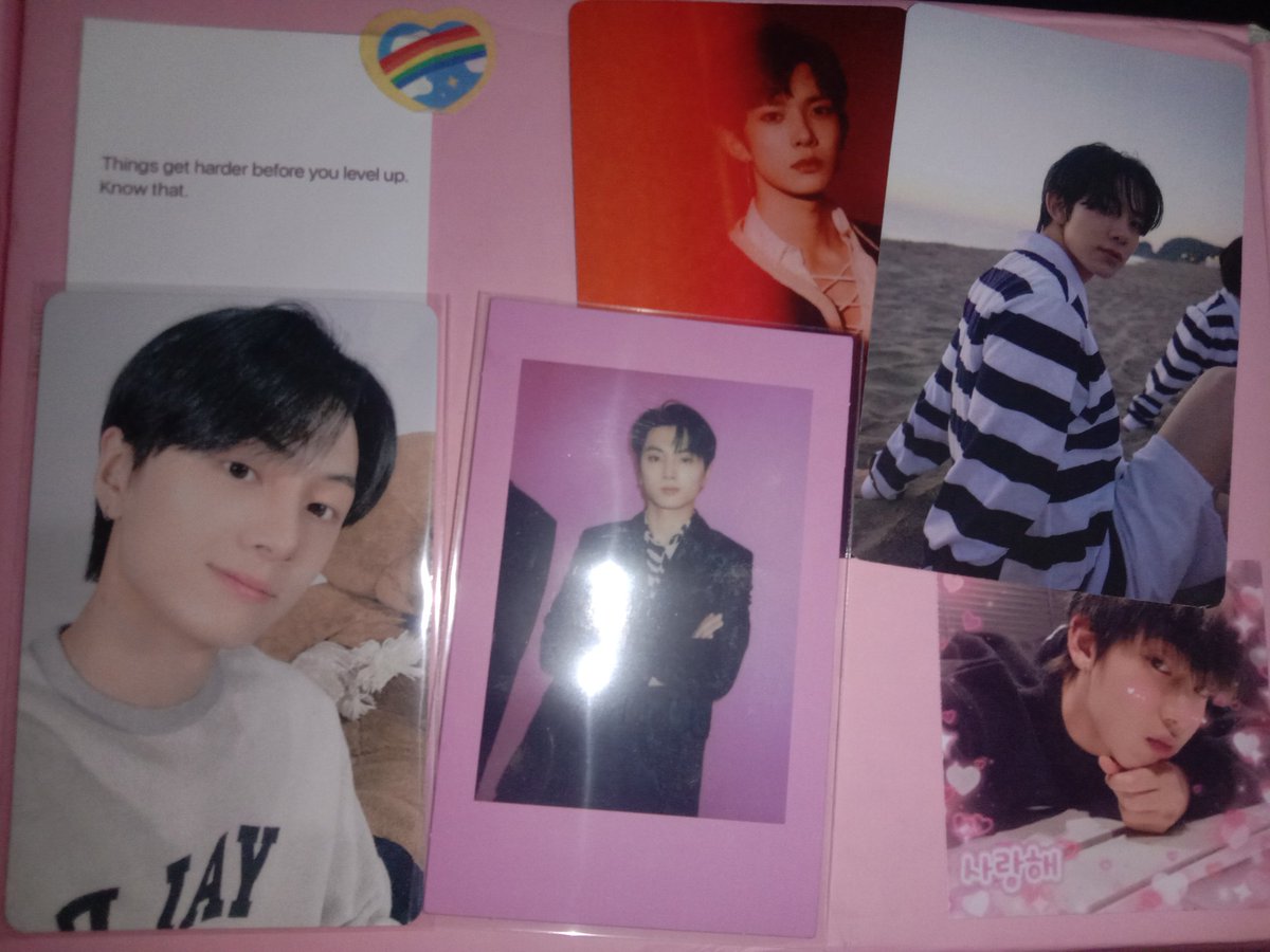 sjyvibe's tweet photo. ฅ^•ﻌ•^ฅ #makigifts
hellu ate charm received na po hihihi thank uu sm po ulit for this ga kinikilig ak so much grabe sparks pc ni jay waaaahh 😭😭 love u sm po ^^
@soulliesdiary #charmga ~ https://t.co/fXXEORGIAt