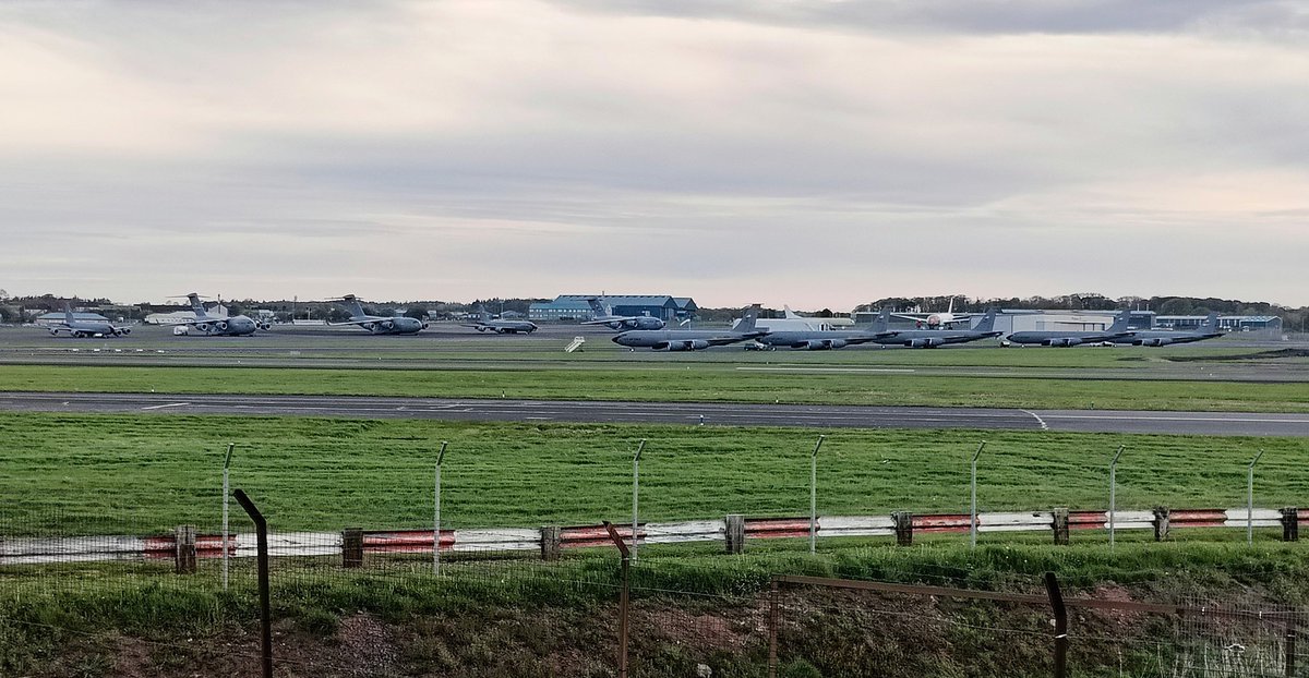 Isabelle on Twitter "Busy busy Prestwick airport 😊"