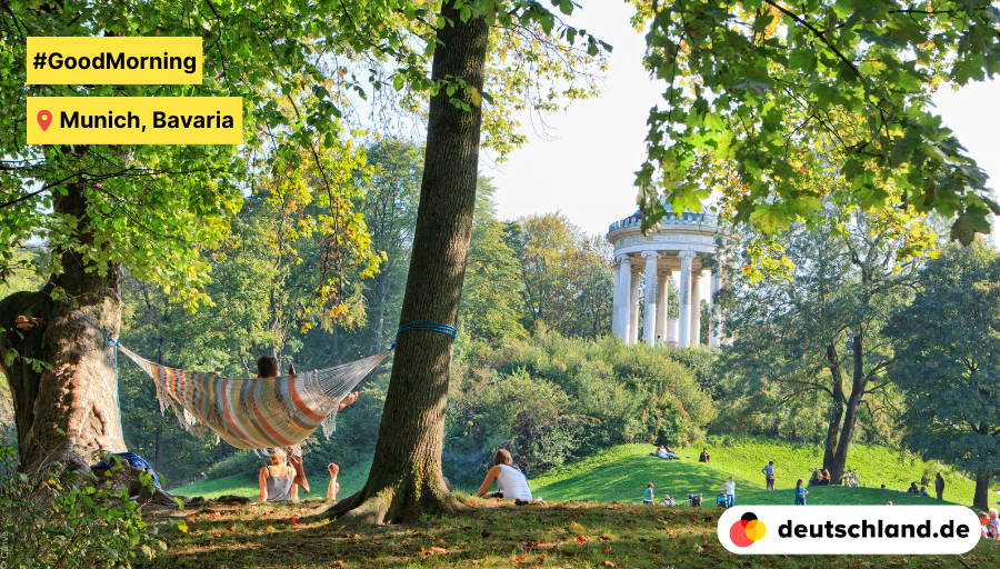 🌅#GoodMorning from #Munich. The Monopteros round temple is a popular vantage point in the English Garden in Munich. It was built in 1833 -1837 in the Greek style by Leo von Klenze.

#PictureOfTheDay #Germany #architecture