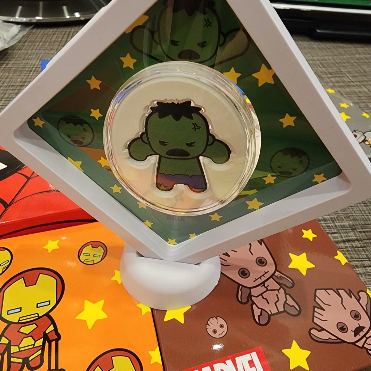 shyted88's tweet photo. 2022 Niue Kaeaii Hulk 1oz Fine silver Proof Coin
#singaporemint  #marvel #marvelcomics #hulkcoin #niuecoin #hulk💚 https://t.co/psu6GOzH6D
