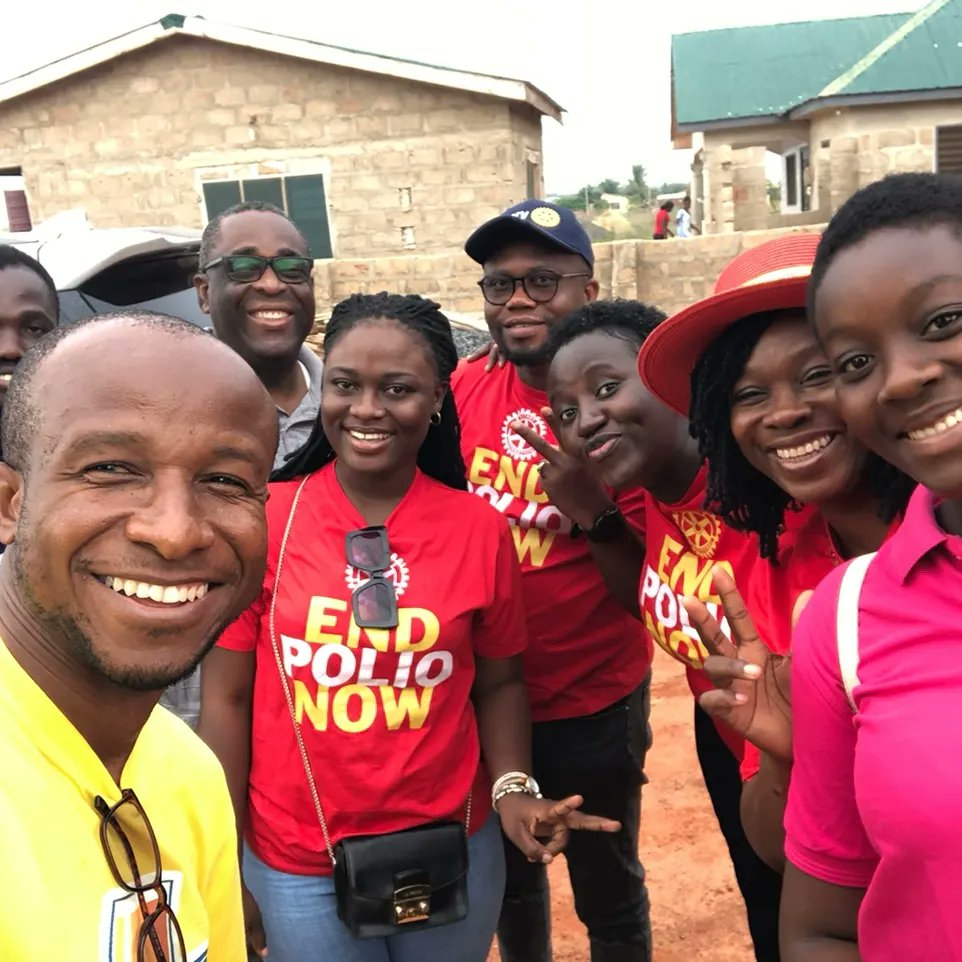 Rotary Club of Tema-Community 25 donates sewing machine and some essentials items to Berlinda. To enable her undergo Vocational Training for Free and also Empower her.
#rotaryclub
#rotary #servetochangelives #ImagineRotary #imaginefearlessly #RCTC25