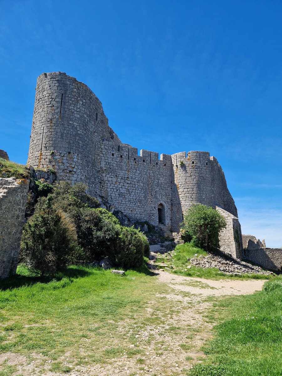 GunpowderDan's tweet photo. Yesterday we visited the magnificent ruins of Château de Peyrepertuse in Aude, France. It is 800m high in altitude, and, after becoming a royal castle, was once one of the 'five sons of Carcassonne' guarding the border with Spain #citadellesduvertige #audetourisme #castlehunting https://t.co/onH2Cj8oxy