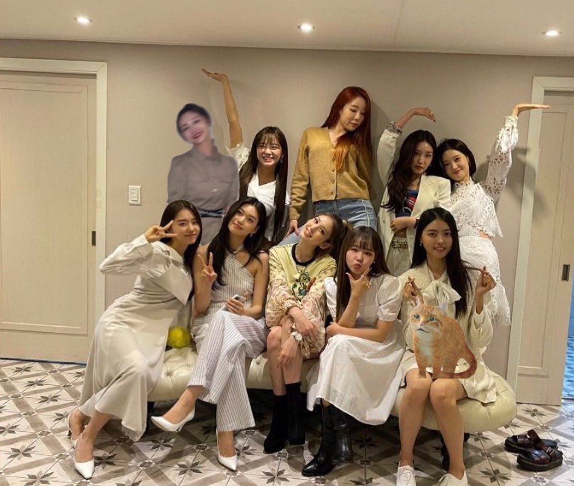 ioiuaena's tweet photo. happy 7th anniversary to the pringles! ๐ซถ
#์์ด์ค์์ด #IOI #7YearsWithIOI https://t.co/If3iy6rezc