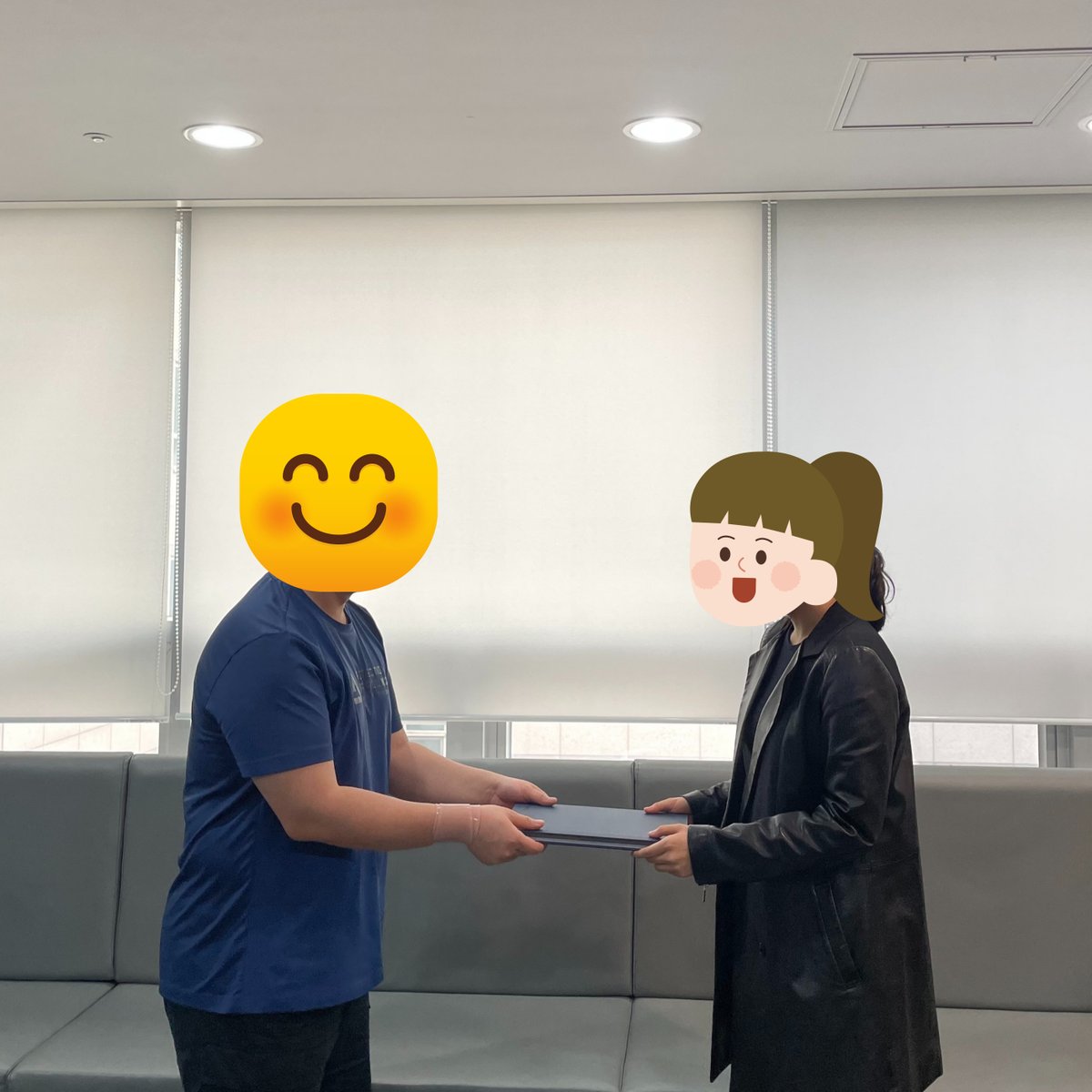 DOSA_LIFULSE's tweet photo. '신시 도사님께 반해버렸,,,'
DOSA: 암행의 수호자들 담당자가 사랑에 빠지게 한
3차 아트 공모전 신시 도사님의 인터뷰
지금 바로 보러가시죠!
https://t.co/OMaj6lKUdV
#DOSA #공모전 #아트공모전 #시상식 #상장 https://t.co/0UwPhFvTQj