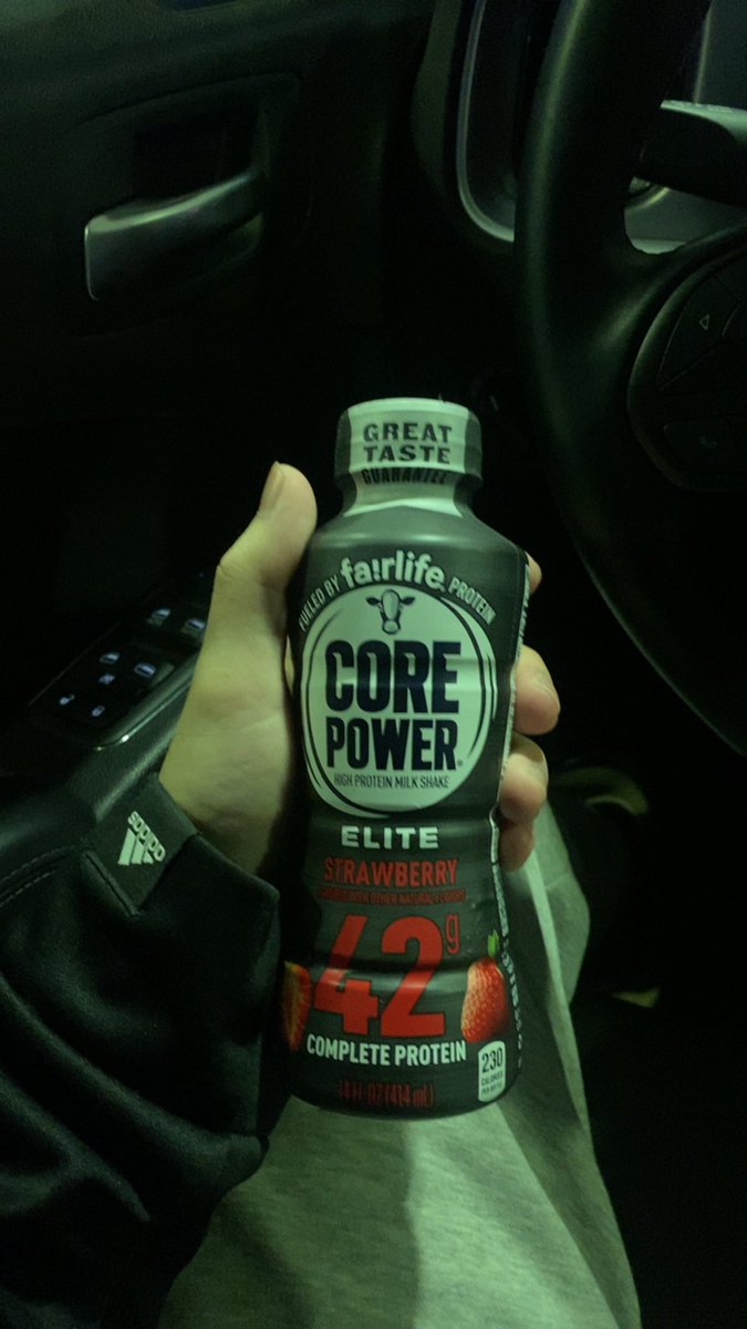 OvOBrezzzy's tweet photo. $5 for this should be illegal https://t.co/DsMWZG6wBA
