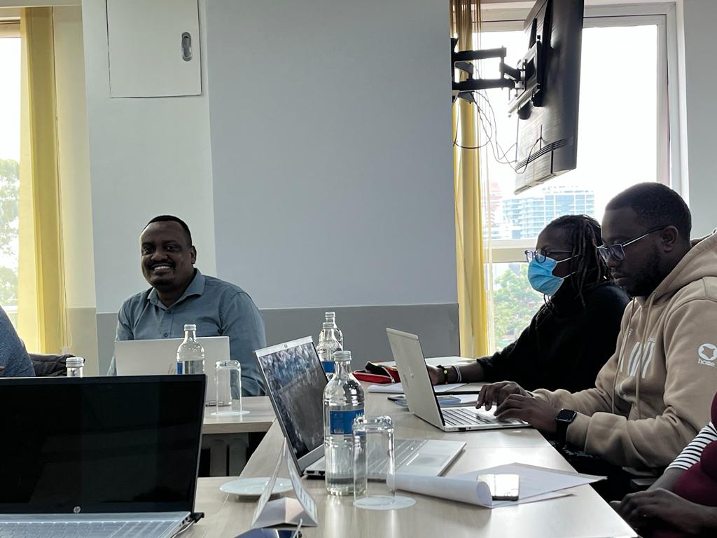 AmnestyKenya's tweet photo. What defines you?
Us, Emotional intelligence is our superpower!! 💨 🌊🔥 🌳 when it comes to working in #humanrights, it's not just about knowing the law - it's about knowing ourselves. We took stock of our emotional intelligence &amp; social interaction. 
#HumanRightsHeroes https://t.co/oaFOQq4VeD