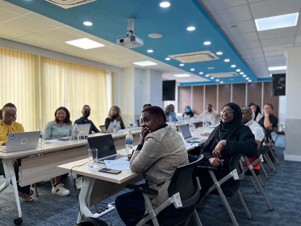 AmnestyKenya's tweet photo. What defines you?
Us, Emotional intelligence is our superpower!! 💨 🌊🔥 🌳 when it comes to working in #humanrights, it's not just about knowing the law - it's about knowing ourselves. We took stock of our emotional intelligence &amp; social interaction. 
#HumanRightsHeroes https://t.co/oaFOQq4VeD