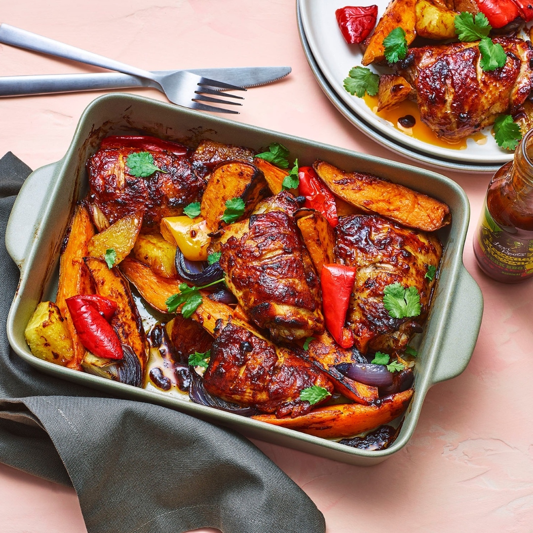 plate__up's tweet photo. Get ready for Plate Up's latest addition of @levi_roots recipes🤤

From irresistible Halloumi kebabs to hearty Caribbean chicken traybake and tasty Beef tacos, these recipes will transport your taste buds to the tropics🌴

Go to our link in bio to get the full recipes🍽️ https://t.co/QjrEkSaLWl