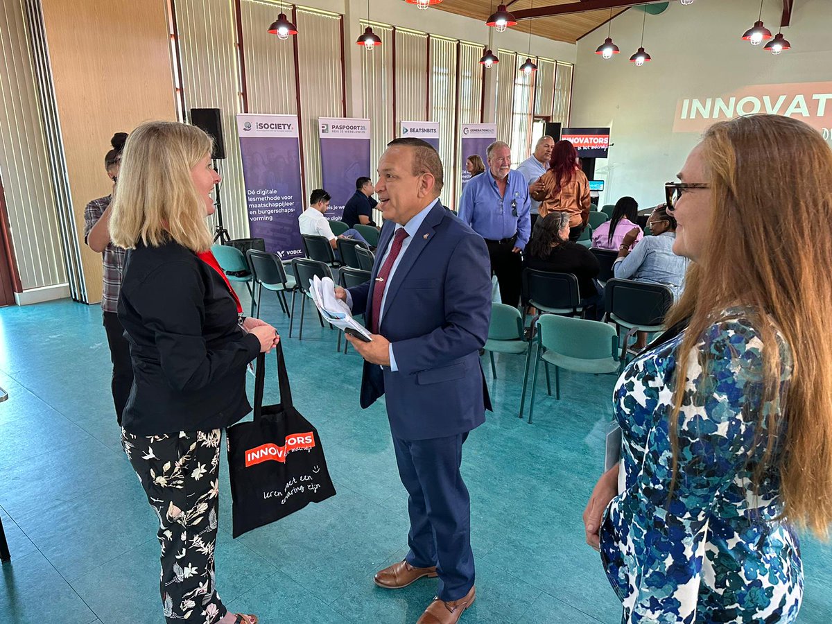 Instruct_Uitg's tweet photo. De INNOVATORS Academy op Aruba was een groot succes! 

Graag bedanken we de ministeries, DEA, diverse scholen en in het bijzonder Kurt thomas voor de warme ontvangst en aanwezigheid. 

We kijken uit naar een vervolg op de succesvolle samenwerking!🙌

👉 https://t.co/4GoMpBRXMy https://t.co/90VhXAM8Cr