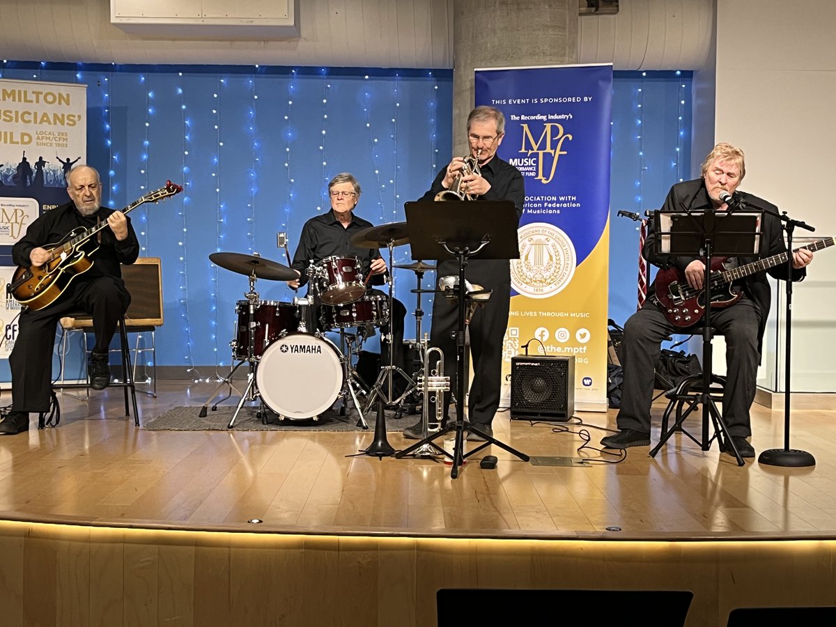 HamiltonLibrary's tweet photo. Last week was a treat, with all the sweet, smooth sounds of jazz resonating at our Central Library and Barton and Turner Park Branches.
#HamOnt #JazzAppreciationMonth #MusicLivesHere #SpotlightOnLocal https://t.co/9VWeoxWTkN
