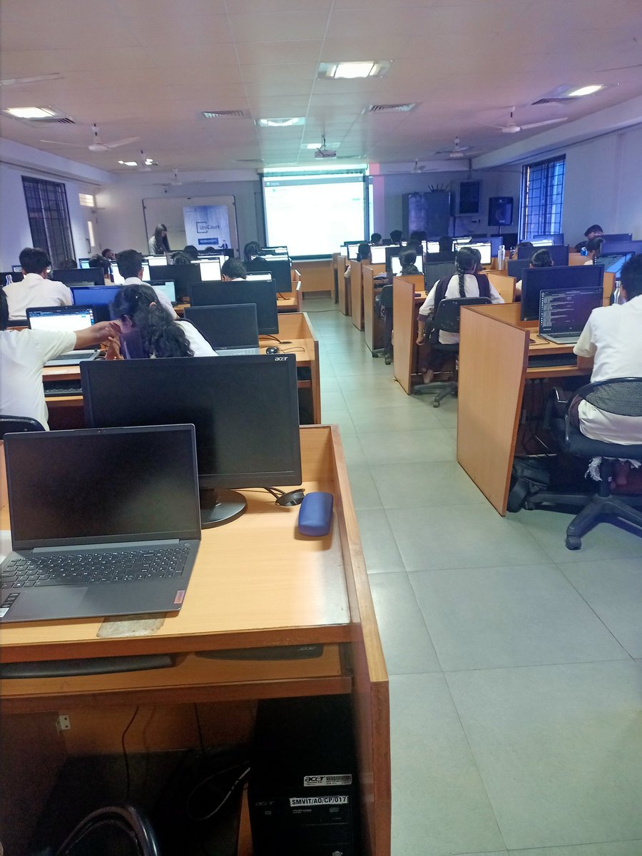 Chandana1_7's tweet photo. Amazing  an incredible learning experience at the Unicourt workshop 2!   Today From  loading data to postgres and  introduction to Elasticsearch . Also got hands-on experience. Huge thanks to the awesome mentors #Unicourt  #UnicourtWorkShops #SearchWithUs2k23
@UniCourtInc https://t.co/JePceVjuth