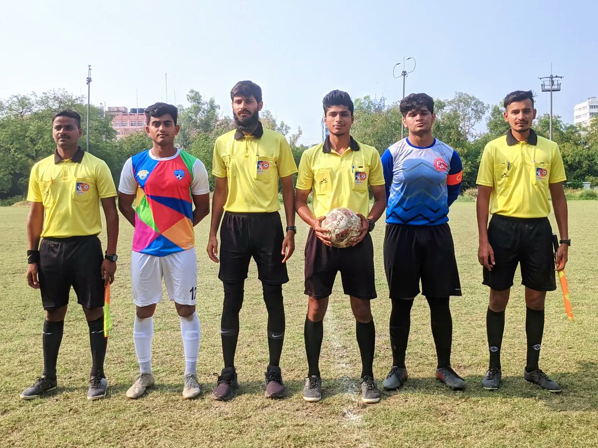FootballDelhi's tweet photo. Kickoff π₯
Young Bengal Association π New Friends FC
#FootballDelhi
#FDBDivisionLeague #FDBDL #IndianFootball https://t.co/Iu9KTNah1z