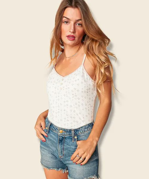 Product Name: White Cotton Eyelet Button Loop Yoke Frill Top 
👚🌸 This dreamy eyelet top is the perfect addition to your spring wardrobe! 

#EyeletTop #SpringFashion #CottonTop #FrillDetail #ButtonLoopYoke