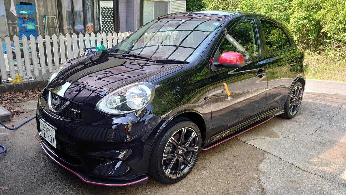 yuu_carwash's tweet photo. 自分に車も洗車~
#AFR と #MAKELESS と #CARPRO を使ってピカピカ✨
ホイールは、AFR.アルカリで洗って、ボディはAFR.スベリッチを使って洗車しました。
ラストにMAKELESSアクアコーティングを使って撥水が落ちている、下回りだけコーティング👍️
いやぁ~スベリッチ良いですね~😍 https://t.co/0d8i7ElbF8