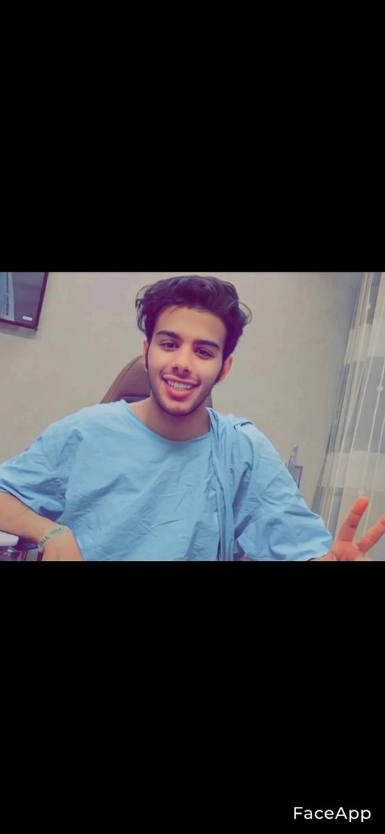 garwan2's tweet photo. قالو لي في الطوارئ ماعندنا أشاعه بالصبغه وحالتك فيها أشتباه ومستعجله، قلت وش الحل ياطبيبي العزيزي قال تروح وتتصل على الأشعه ويسوون لك أشاعه فورا، كررت عليه السؤال : بيسوون إشاعه ، قال نعم لان حالتك مستعجله، أتصلت على الأشاعه قال ( هو مكتوب حالتك مستعجله بس ما أقدر أخدمك المفروض الطوارئ يكتبون لك موعد أو يحولونك مباشره، قلت أنا كـ مريض وش أسوي في هذي الحاله، قال ترجع لطبيب الطوارئ نفسه أو تروح بنفسك للأشاعه وتحاول معهم،…
انا أكتب هذي التغريدات أملاً في أن يشوفها أحد ويخفف على المرضى من هذي الأمور ومساعده في إيجاد حلول مناسبه ..
وأي شي من شأنه يصعب على المرضى ويصير لي أنا شخصيا راح أنقله في حسابي لعل وعسى أن يراه من يهمه الأمر ..
( يعني انا كمريض يقولون وضعك مستعجل وأحتمال عندك ورم للمفاوي ومانقدر نسوي إشاعه بالصبغه ، فقط أتصل على الأشاعه وموضوعك جاهز، وتتصل على الاشاعه بعد ما يفتحون الساعه ٨ وانت قد وصلت البيت ، وتتفاجأ يقولون لك بالاشاعه أرجع لطبيب الطوارئ صحيح حالتك مستعجله بس لازم الطبيب يحولك ، وترجع لطوارئ يقول الطبيب أنتهى دوامه .. في الحاله هذي أنا كمريض وش أسوي..
يمكن بس أنا اللي صار لي فقط ويمكن كثير بس نقلت الموضوع للأطلاع ويمكن بتعاون الكل نقدر نحل مشاكل كثيره
تقبلو تحياتي .. انا راجع الان ولعل اجد حل اذا قابلت العاملين بالأشاعه..