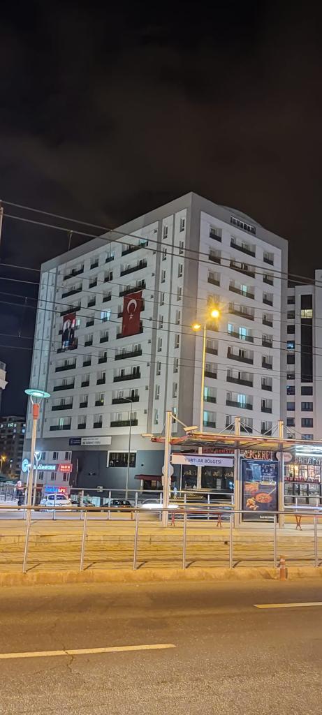 rezaletysam's tweet photo. biz söylemekten yorulduk ama yurtlarda hâlâ Br değişiklik yok bu fotoğraflarda bile boş olan yurtlard aşu an bu kadar birl insan yok daha neyi bekliyoruz biz ne zman bitecek bu mağduriyet @ProfFatihAltun @oozkanerciyes https://t.co/A9WiHL22F7