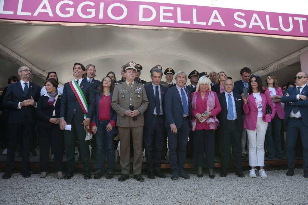 Diamo ufficialmente inizio alla XXIV edizione della Race for the Cure con l’inaugurazione del Villaggio della Salute. Ci aspettano 4 giornate di sport, benessere e intrattenimento per promuovere la prevenzione e la solidarietà, insieme!

#rftc2023 #komenitalia #prevenzione