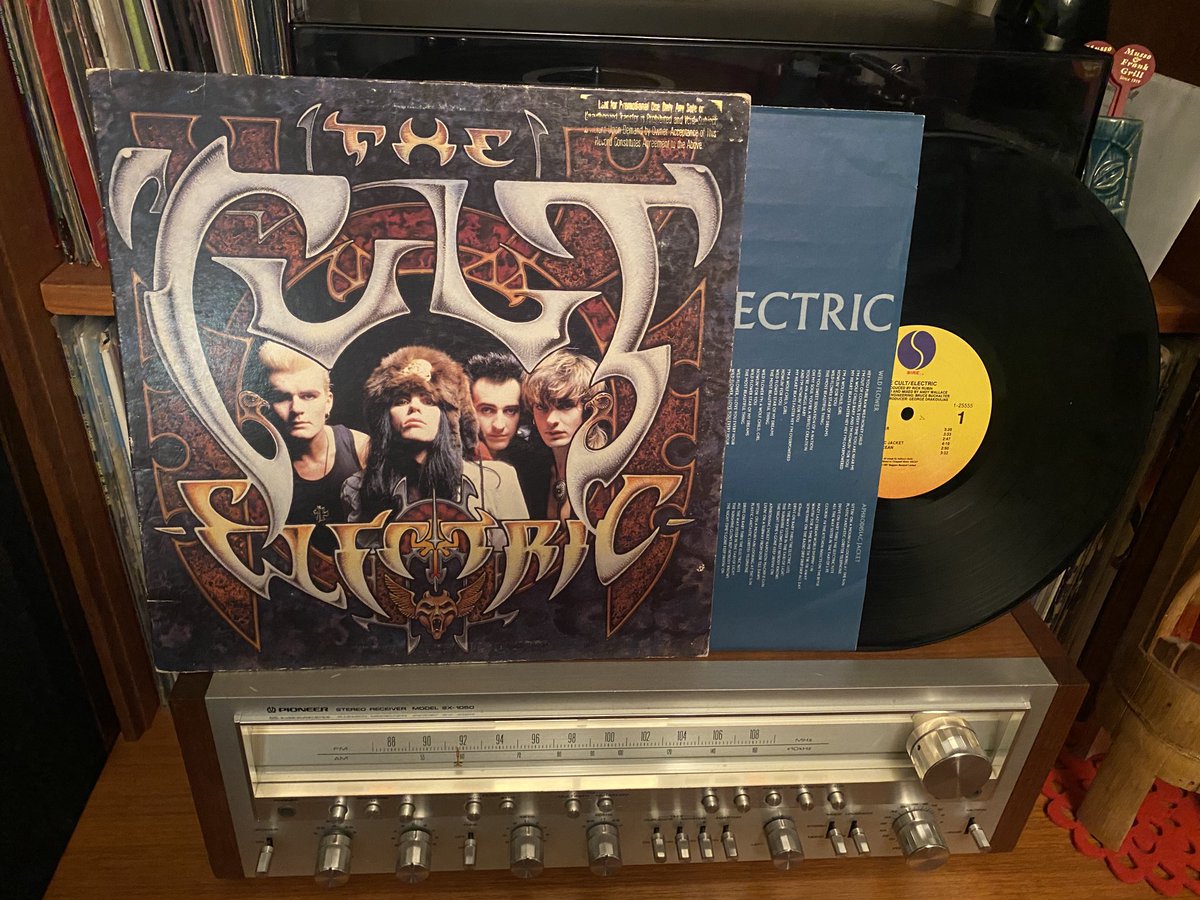 ScullyDamien's tweet photo. Picked up this gold stamped promo copy of one of my absolute favourite albums.
β¦@officialcultβ© Electric. A fantastic hard rocking album! #allkillernofiller #thecult #electric #promovinyl #vinyladdict β¦@TheBillyDuffyβ© π€π₯π₯ https://t.co/W9nooubWFO