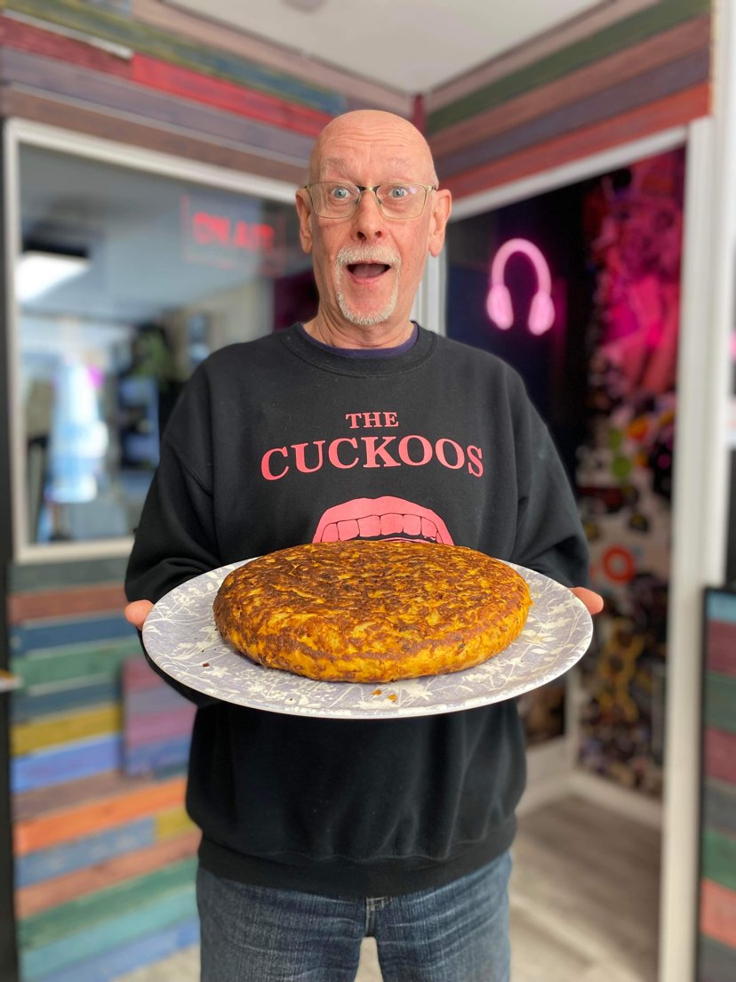 EvolutionMusiLP's tweet image. As a company, and as individuals, we're always looking for validation and signs that we're on the right path. This gift of wonderful food carefully crafted by an artisan was a fantastic indication that we're walking the right path. #musicmadebetter #omelettesmadebetter