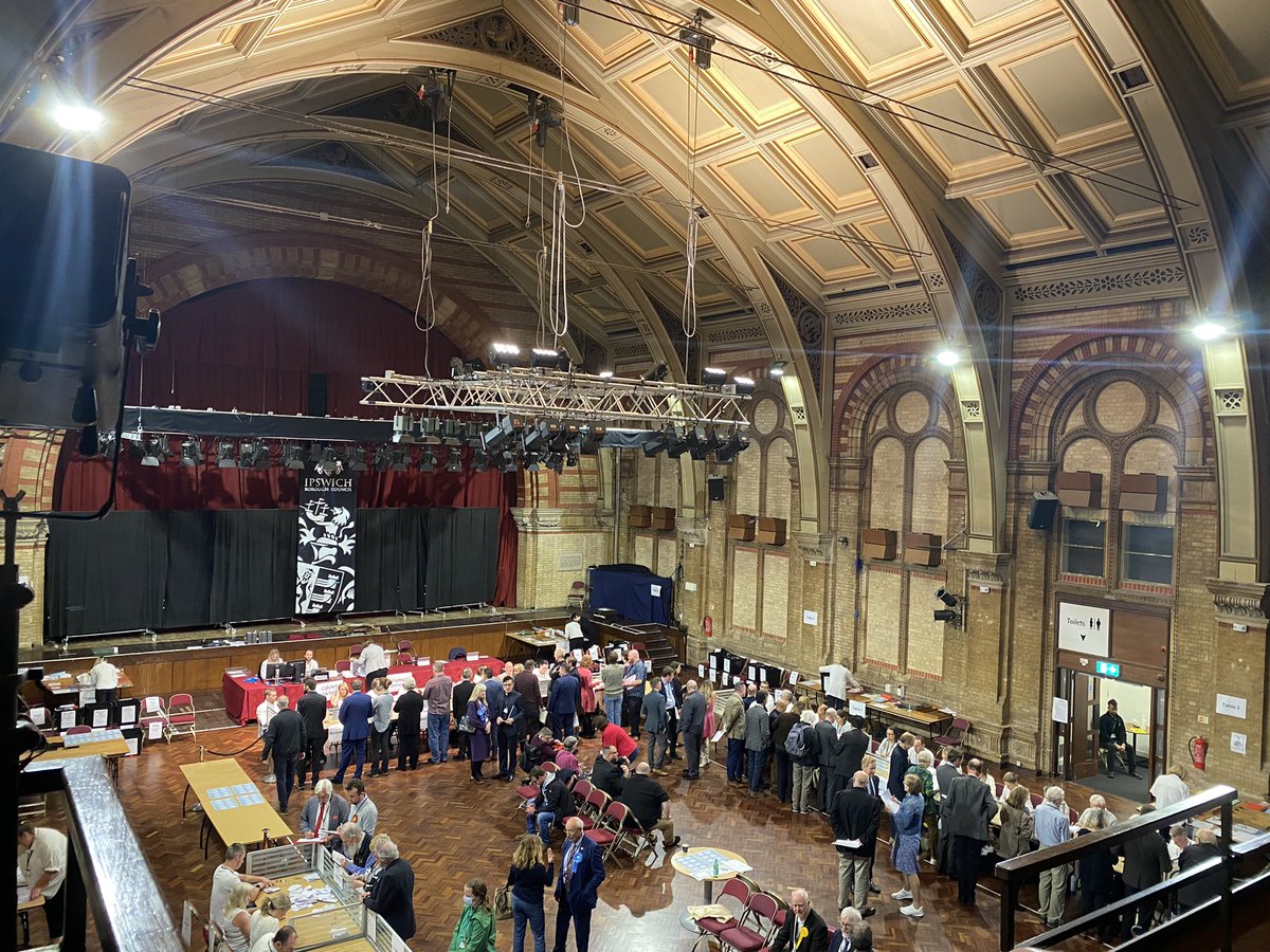 _JadeLing's tweet photo. Today is the first time in five years that I’ve not been involved in local elections. It’s great to experience the other side of it but wow, I definitely miss the buzz. Shout out to all of the public sector comms people gearing up for tonight! Coffee at the ready 🗳 https://t.co/CfhyjYKZbZ