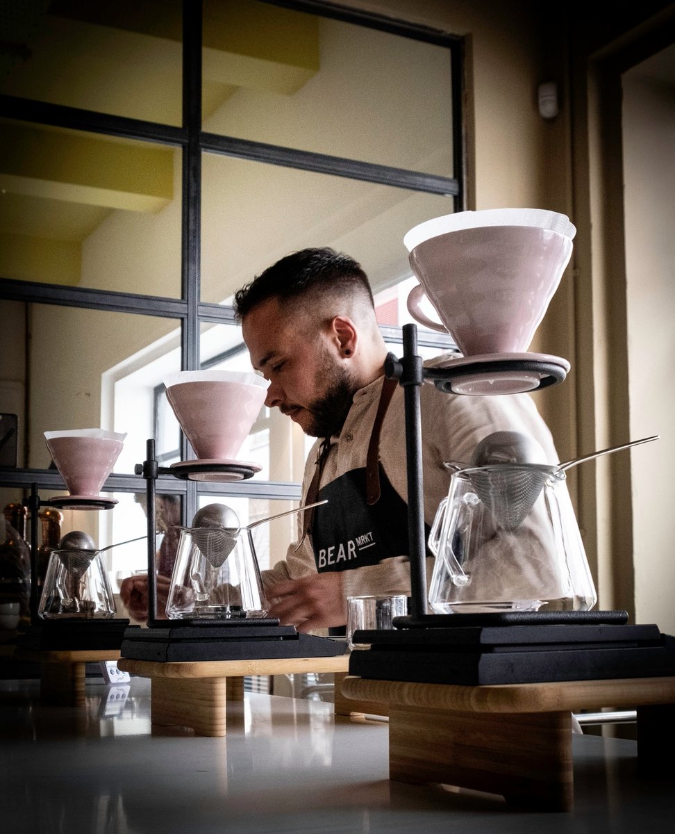 Some more moments from the SCA Irish Brewers Cup, captured by the wonderful Ness Imagery 🫶

Can't wait to come back and compete again next year with an exiting new brew method 🖤🐻