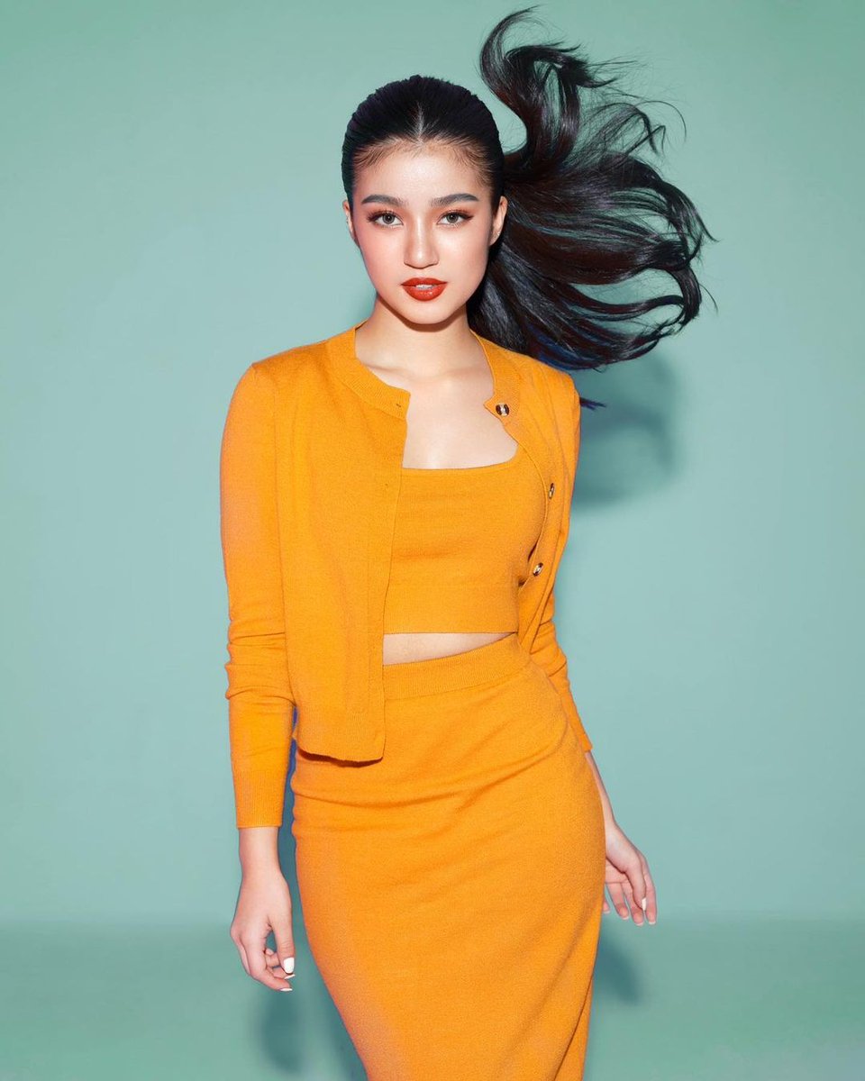 DonBelleOFC's tweet photo. IG Post | @.adrianneconcept shares photos of Belle Mariano 💛
🔗: https://t.co/UIwGiU7uER

“Pretty nonchalant. 💋”

#BelleMariano | #DonBelle https://t.co/wobxsC1kya