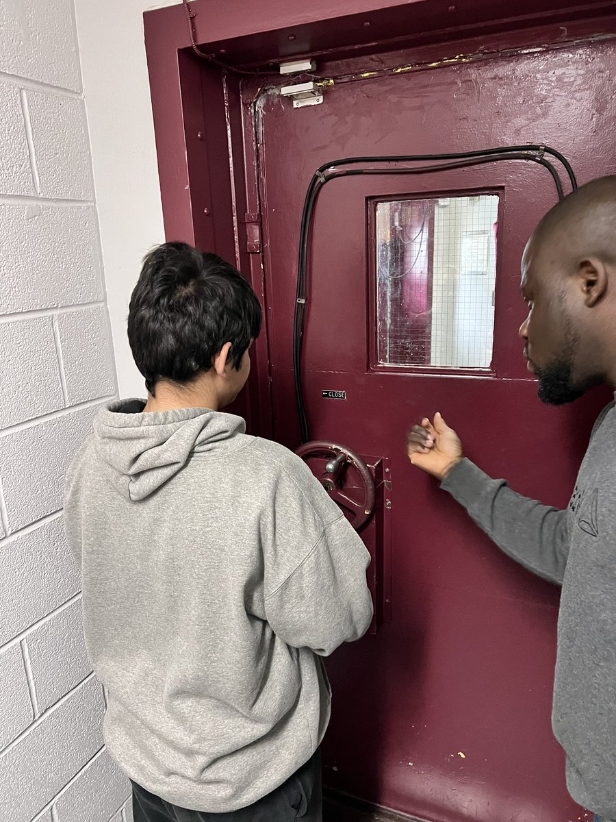 Ms. C Davies tweet media