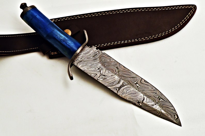 ShoponeOnline's tweet photo. Handmade Damascus Bowie Knife with color Camel Bone handle &amp; leather sheath
#knife #knives #edc #knifeporn #knifelife #everydaycarry #handmade #knifenut #knifemaker #knifemaking #blade #knifecollection #edcknife #edcgear #knifecommunity #bushcraft #knifepics #edccommunity #custom https://t.co/Q6tHPmf2Vf