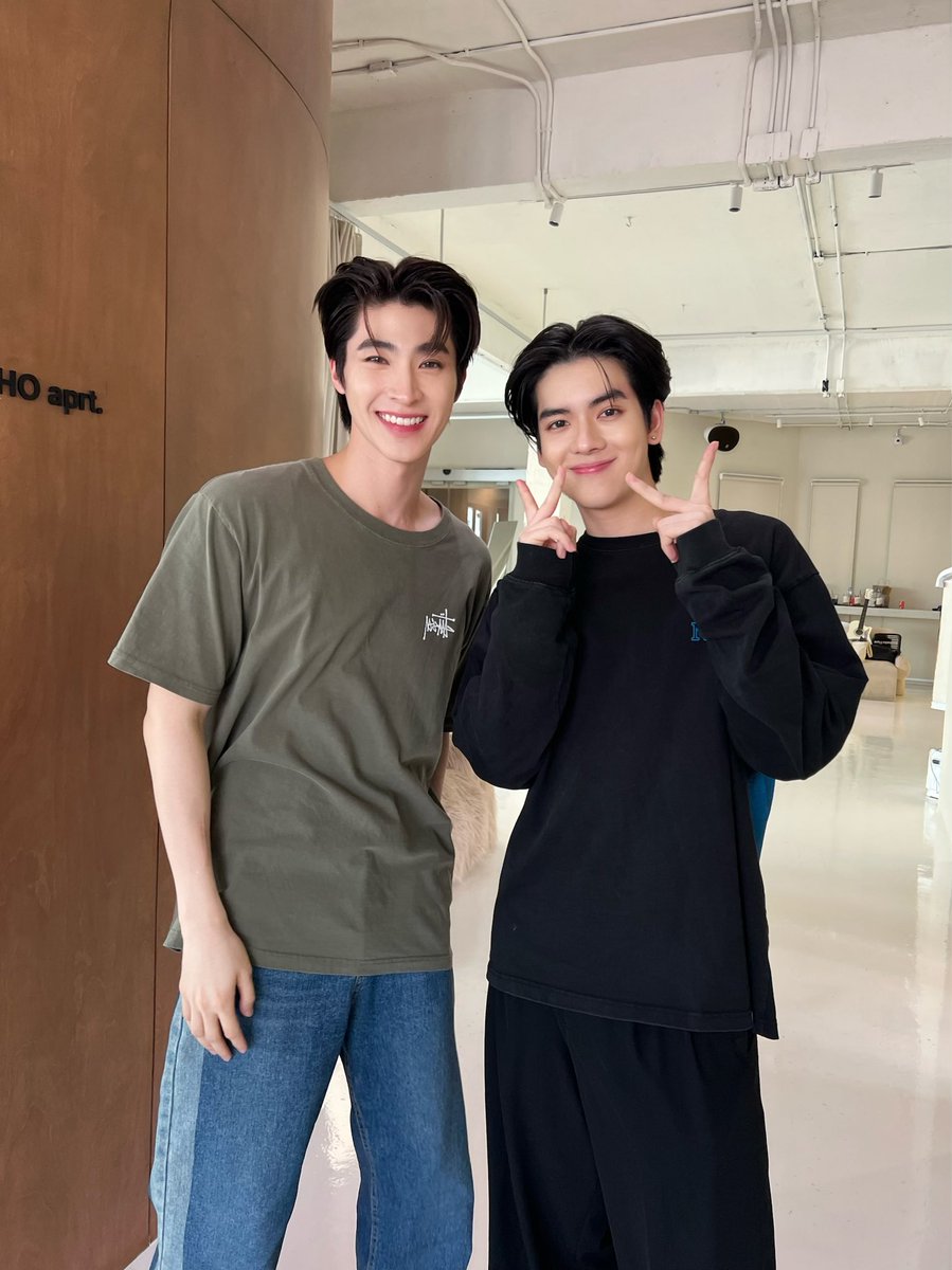AmmodelAu's tweet photo. 👬 @bluepongtiwat_ 

#YorchEntertainment
#SevenYORCH
#yorch_yongsin
#ammodel https://t.co/ia1SBJjjAO