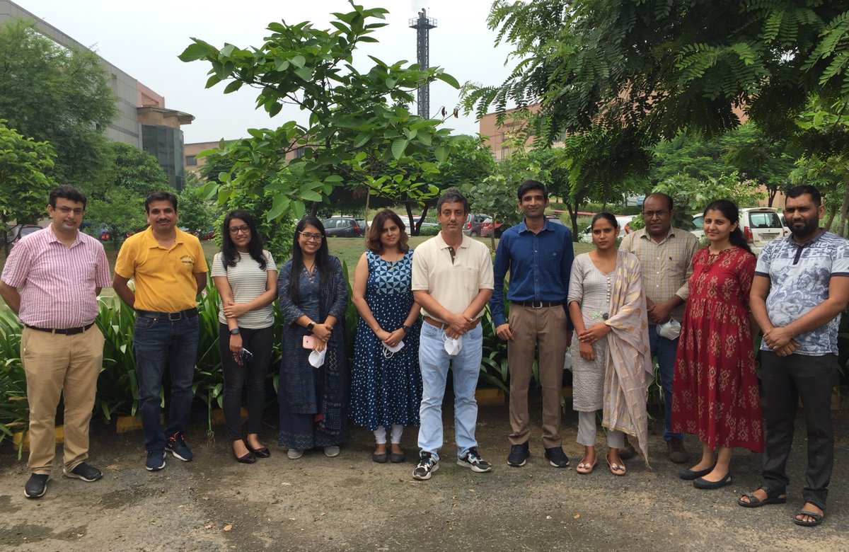 The research was led by IA #TeamScience grantee Dr Jayanta Bhattacharya and colleagues from the #Antibody Translational Research Program at @THSTIFaridabad 
  📷The research team from THSTI  

#omicronvariants #neutralizationbreadth #monoclonalantibodies #mircrobiologyspectrum