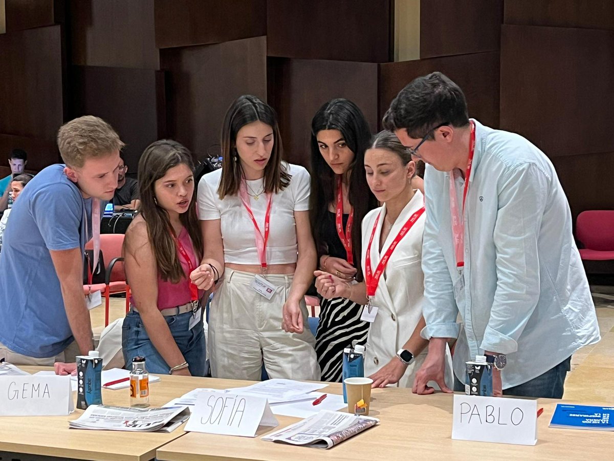 ESICMalaga's tweet image. #Trabajoenequipo una parte fundamental del día a día dentro de las empresas🤝

#Talentlab @DiarioSUR