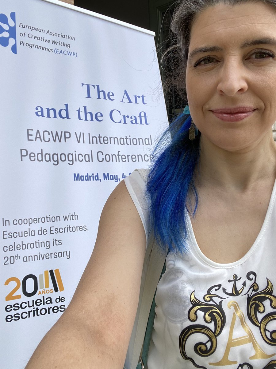 Ana B. Nieto 📚✍️ (@ana_b_nieto) on Twitter photo 🔴 ¡La literatura española tendrá representación este año en la Comic Con de San Diego! 😱📚
Nos lo dice María José Gálvez, Directora General del Libro, en el Congreso Internacional de la Asociación Europea de Escritura Creativa <a href="/eacwp/">EACWP</a> en <a href="/Casaarabe/">Casa Árabe</a> <a href="/deescritores/">EscuelaDeEscritores</a> <a href="/escriturauah/">Escuela de Escritura de la Universidad de Alcalá</a> 🔴 ¡La literatura española tendrá representación este año en la Comic Con de San Diego! 😱📚
Nos lo dice María José Gálvez, Directora General del Libro, en el Congreso Internacional de la Asociación Europea de Escritura Creativa <a href="/eacwp/">EACWP</a> en <a href="/Casaarabe/">Casa Árabe</a> <a href="/deescritores/">EscuelaDeEscritores</a> <a href="/escriturauah/">Escuela de Escritura de la Universidad de Alcalá</a>