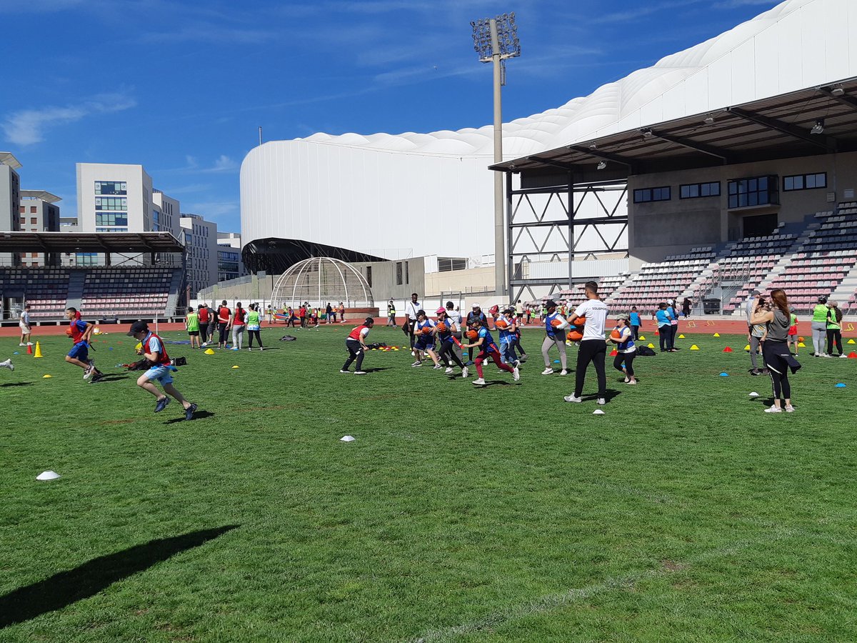 UsepTreize's tweet photo. Rencontre solisport
En partenariat avec #pointsud le comité 13 d athlétisme, nous proposons une rencontre inclusive a #stadedelort entre Ime association usep et college. Les ateliers rugby et athle sont tenus par les stagiaires BPJEPS apt #crepsaix autour du rugby https://t.co/05ko6zgpf0